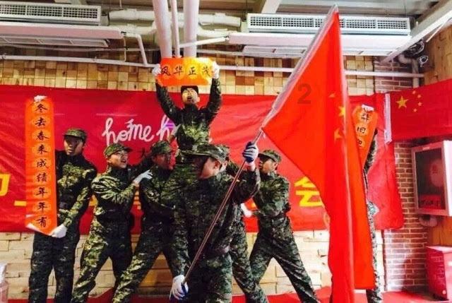 和女生聊天不知道聊什么怎么办，看看坏男生会怎么做