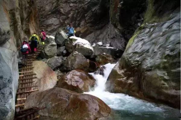 大连旅顺口人没做核酸证明可以做火车吗？游戏画面